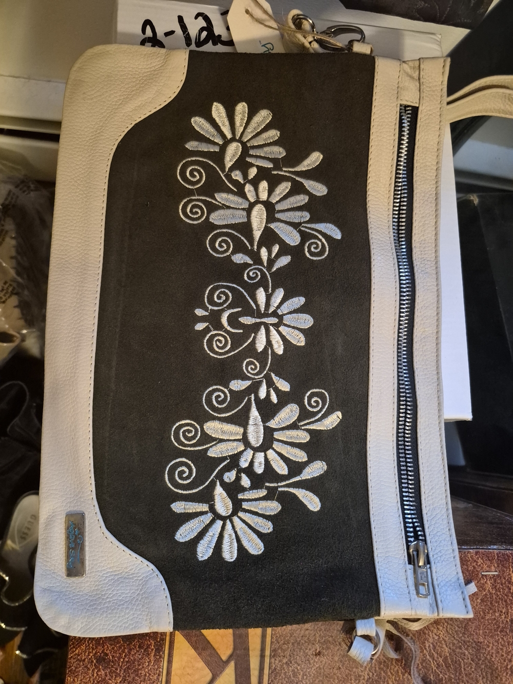 Neutral Black & Cream Floral Embroidered Women’s Clutch